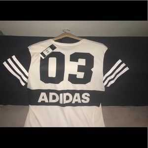 Adidas XL tshirt